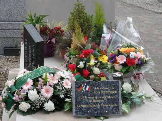 GNM in Frankreich (2014) Grab des Herrn Rudi Kuntzsch.jpg