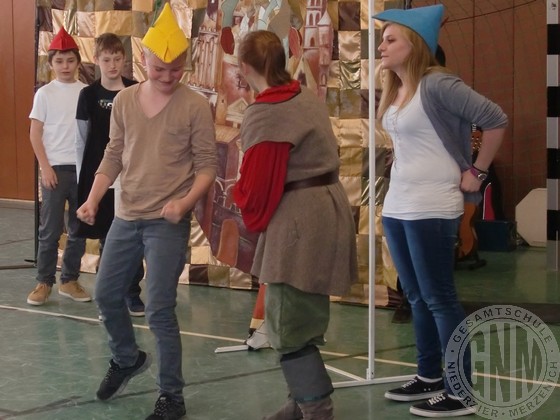 White Horse Theatre - Maid Marian (2013) Bild 02.jpg