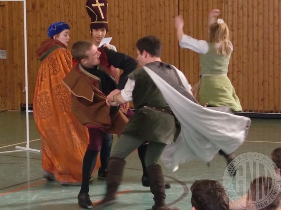 White Horse Theatre - Maid Marian (2013) Bild 03.jpg