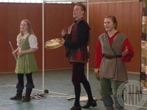 White Horse Theatre - Maid Marian (2013) Bild 04.jpg
