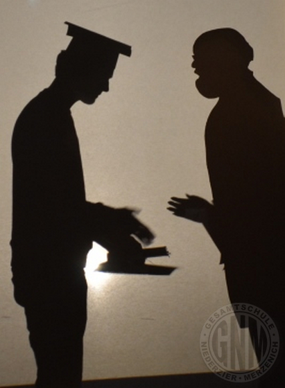 Der Schatten des Schulleiters. 6