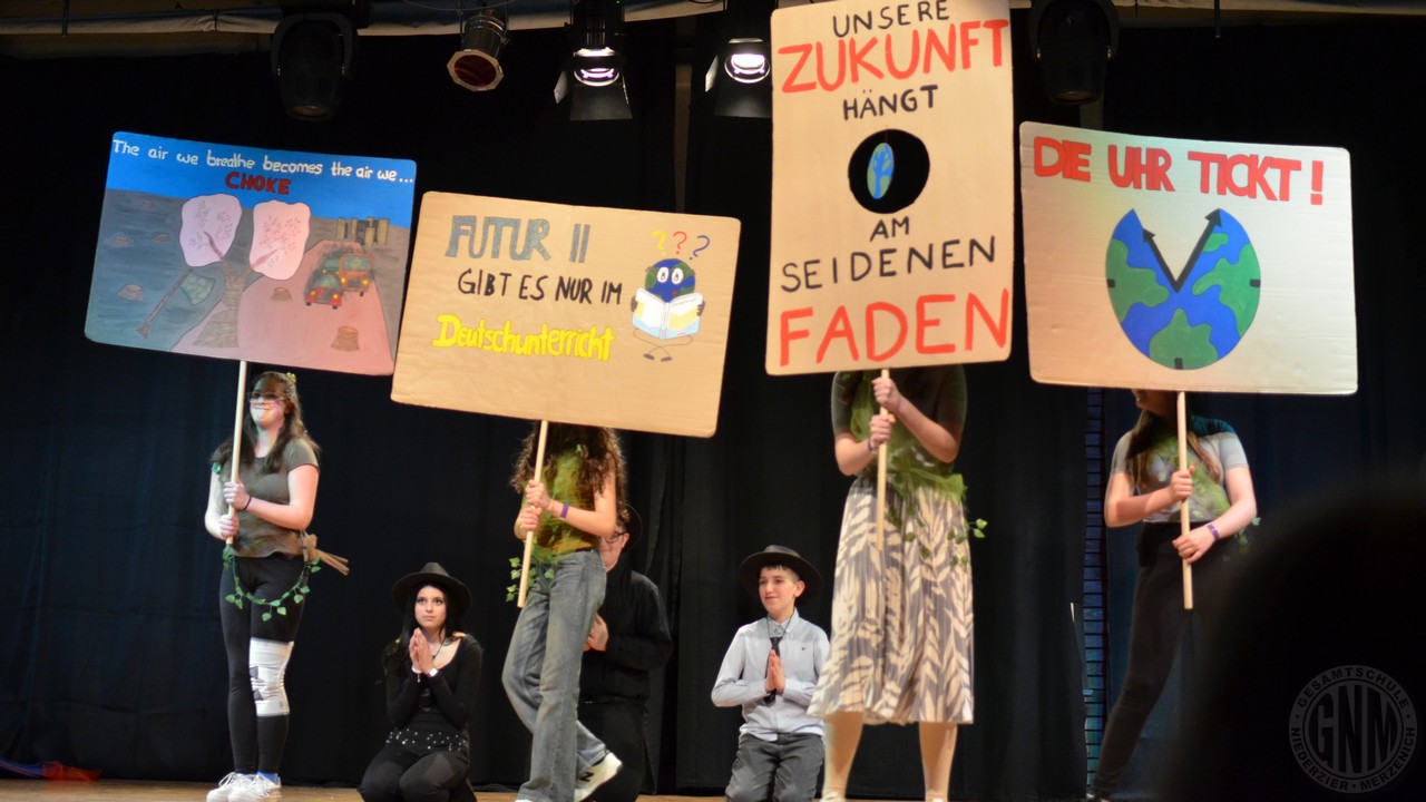 Starke Plakate für eine bessere Zukunft c 5.Starke Plakate für eine bessere Zukunft