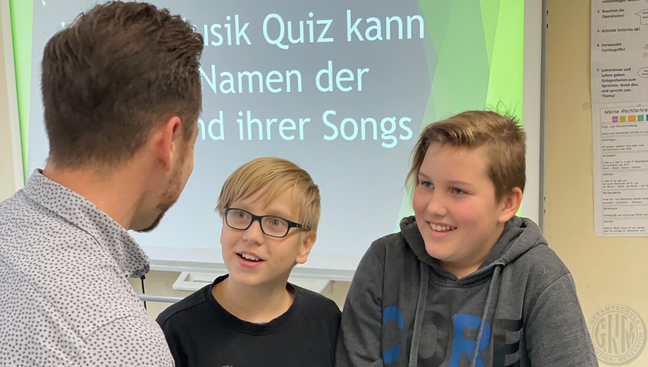 c musikbegeisterte Schueler