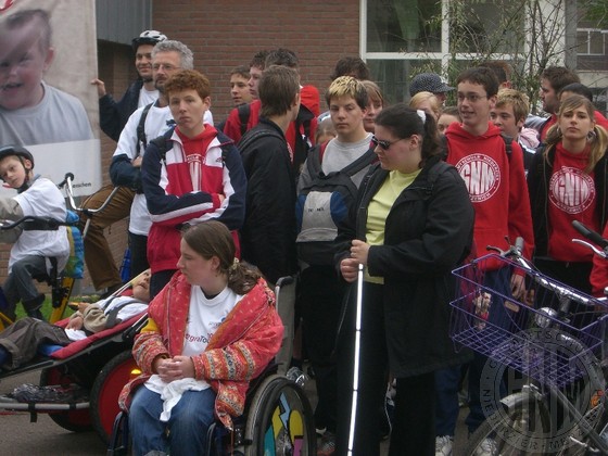 Schüler der 9E vor dem Start zur Integra-Tour.