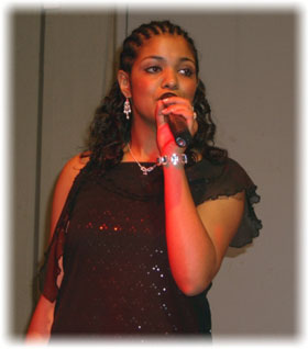 Sarugha Ravendiran begeisterte mit ihrem Gesang.