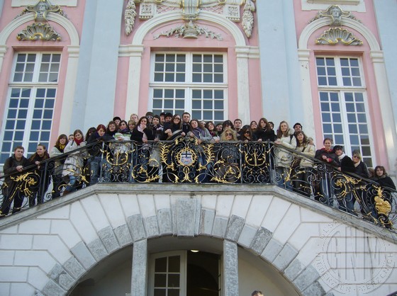 Die Gruppe vor dem Bonner Rathaus.