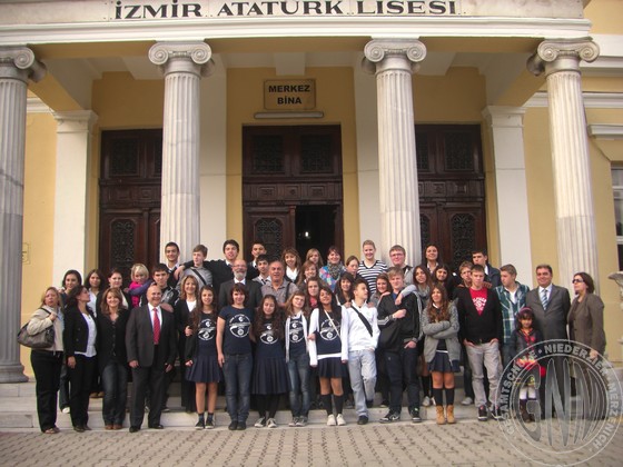 GENM_Schueleraustausch_Izmir_29_10_2010_abschiedsfoto