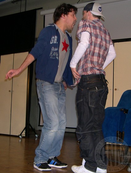 Matthias Ridder und Markus Wilharn begeisterten mit dem Jugendstück Toms Pleite.